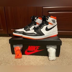 Nike Air Jordan 1 OG High 11.5 - Electro Orange